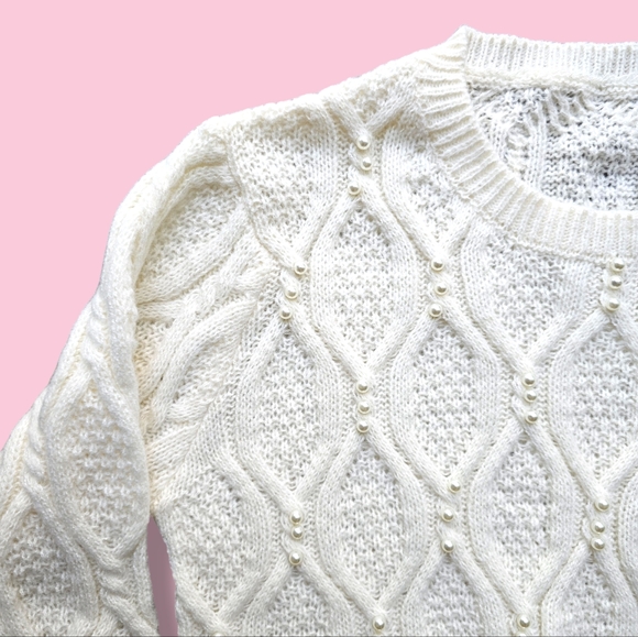 Solid Pearl Cable Knit Crewneck Sweater - Picture 6 of 14